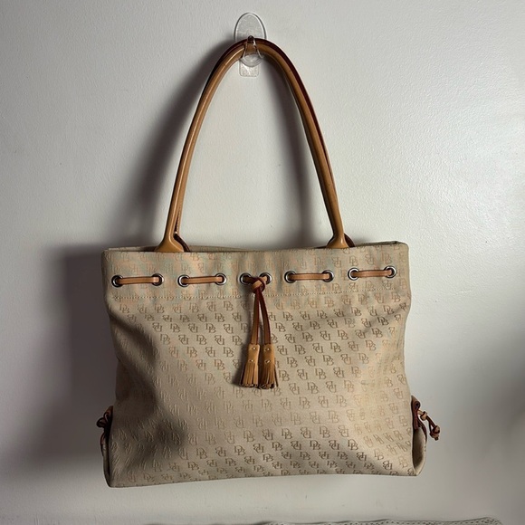 Dooney & Bourke Cream Tote Bag - Picture 2 of 15